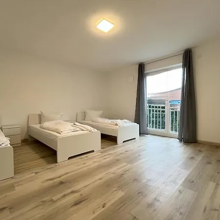 Lap105 - Moderne Monteurwohnung Uebergangswohnung